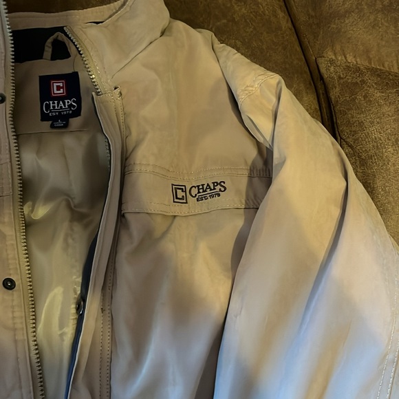 Chaps  men’s Beige Jacket size large - Picture 3 of 5